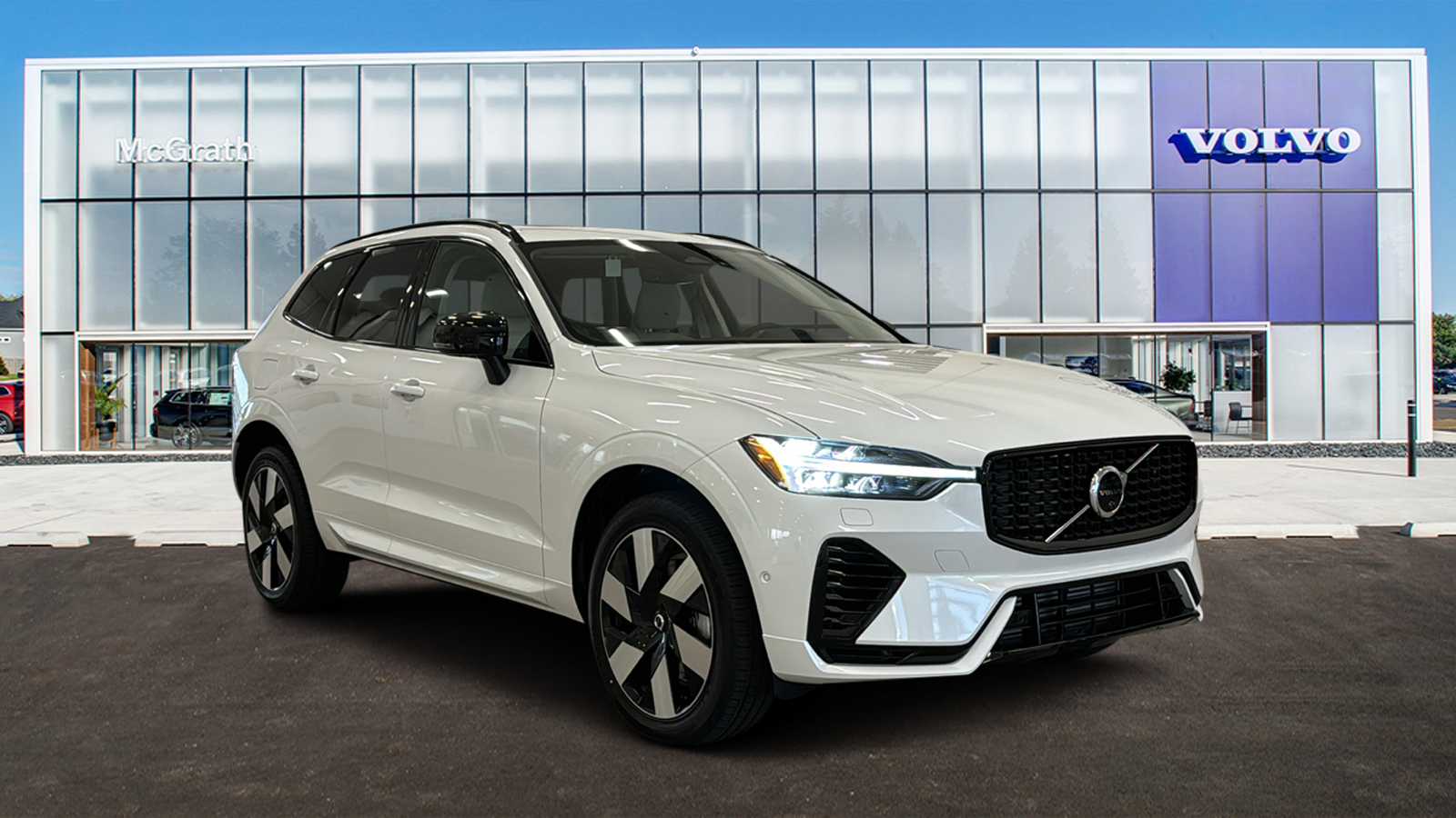 2024 Volvo XC60 Recharge Plug-In Hybrid Plus Dark Theme 1