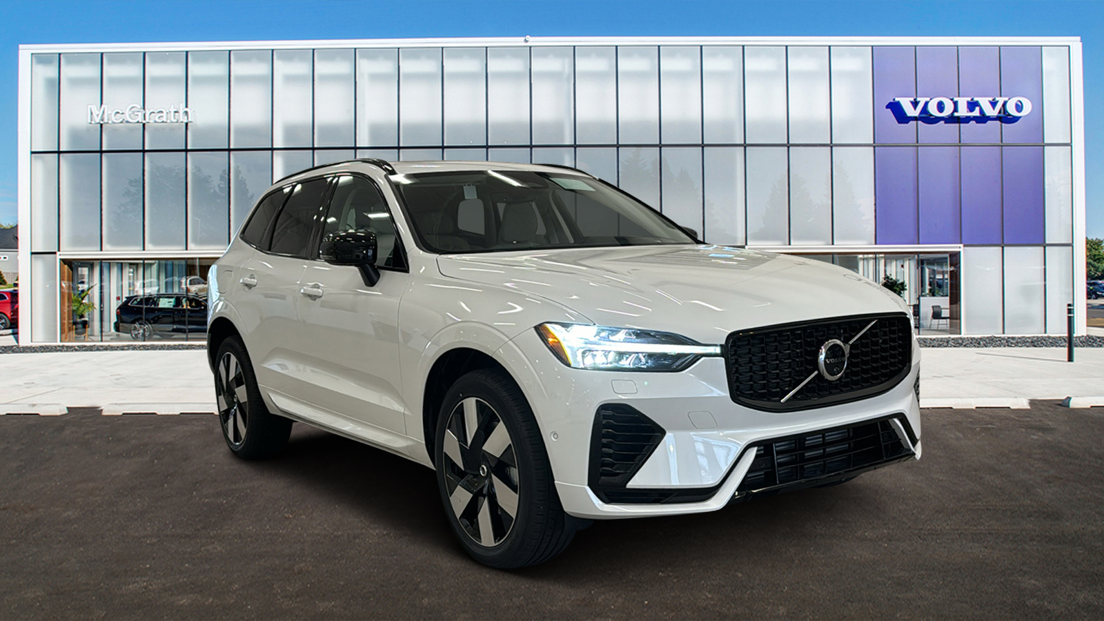 2024 Volvo XC60 Recharge Plug-In Hybrid Plus Dark Theme 1