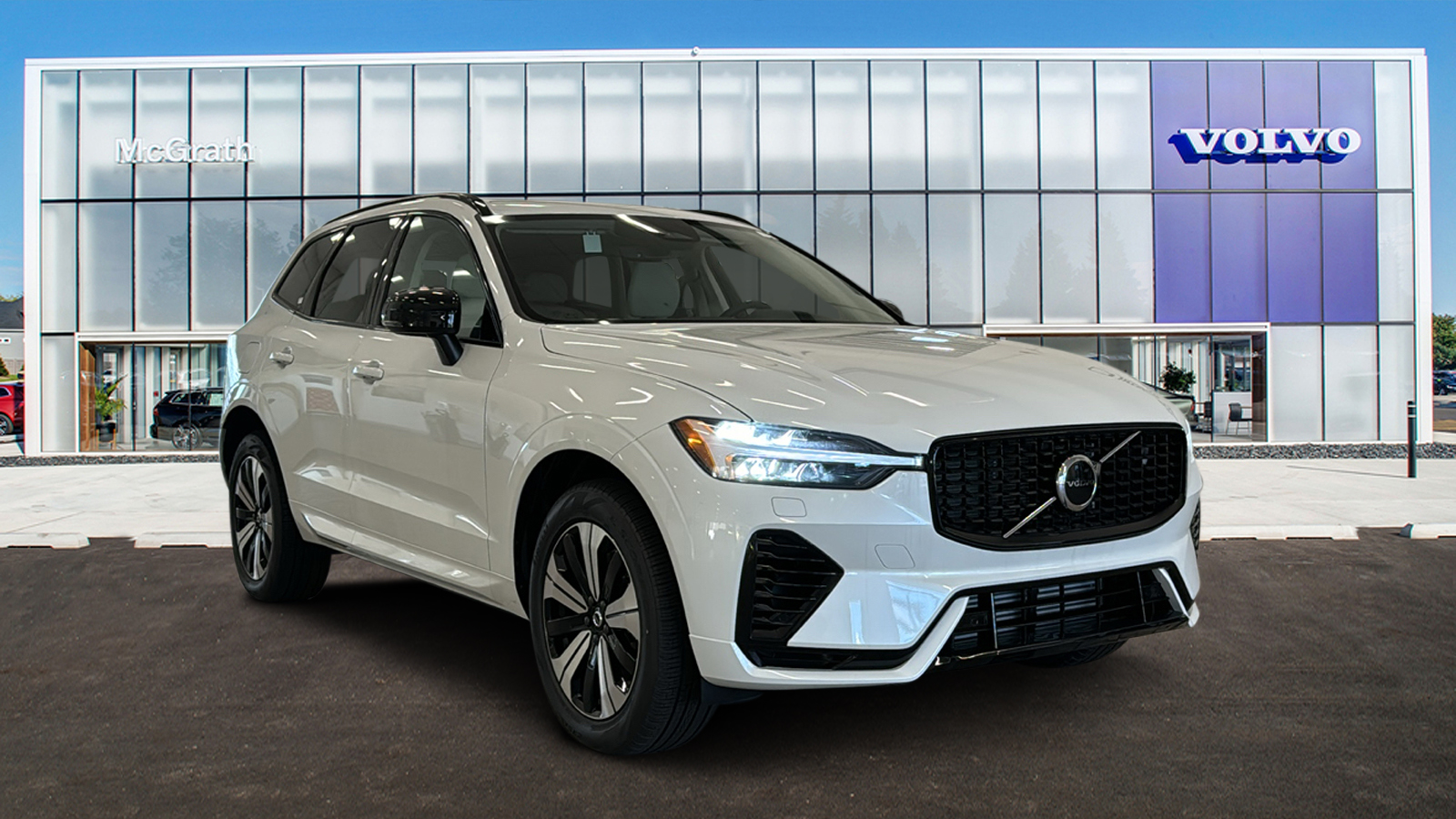 2024 Volvo XC60 Recharge Plug-In Hybrid Core Dark Theme 1