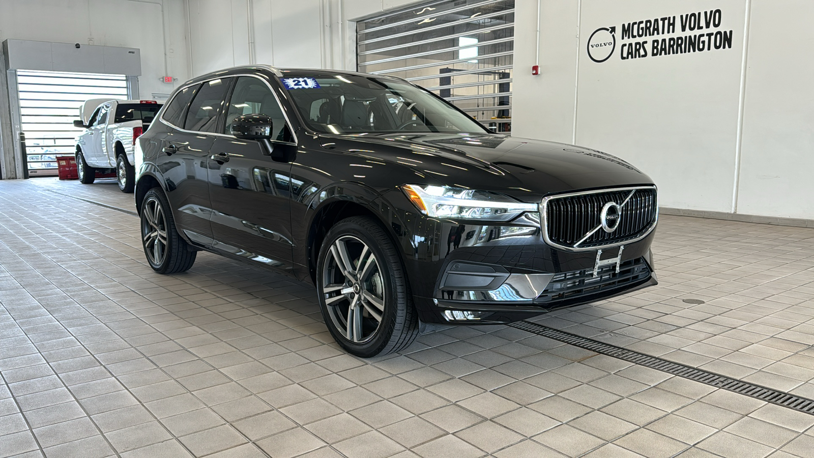 2021 Volvo XC60 Momentum 2