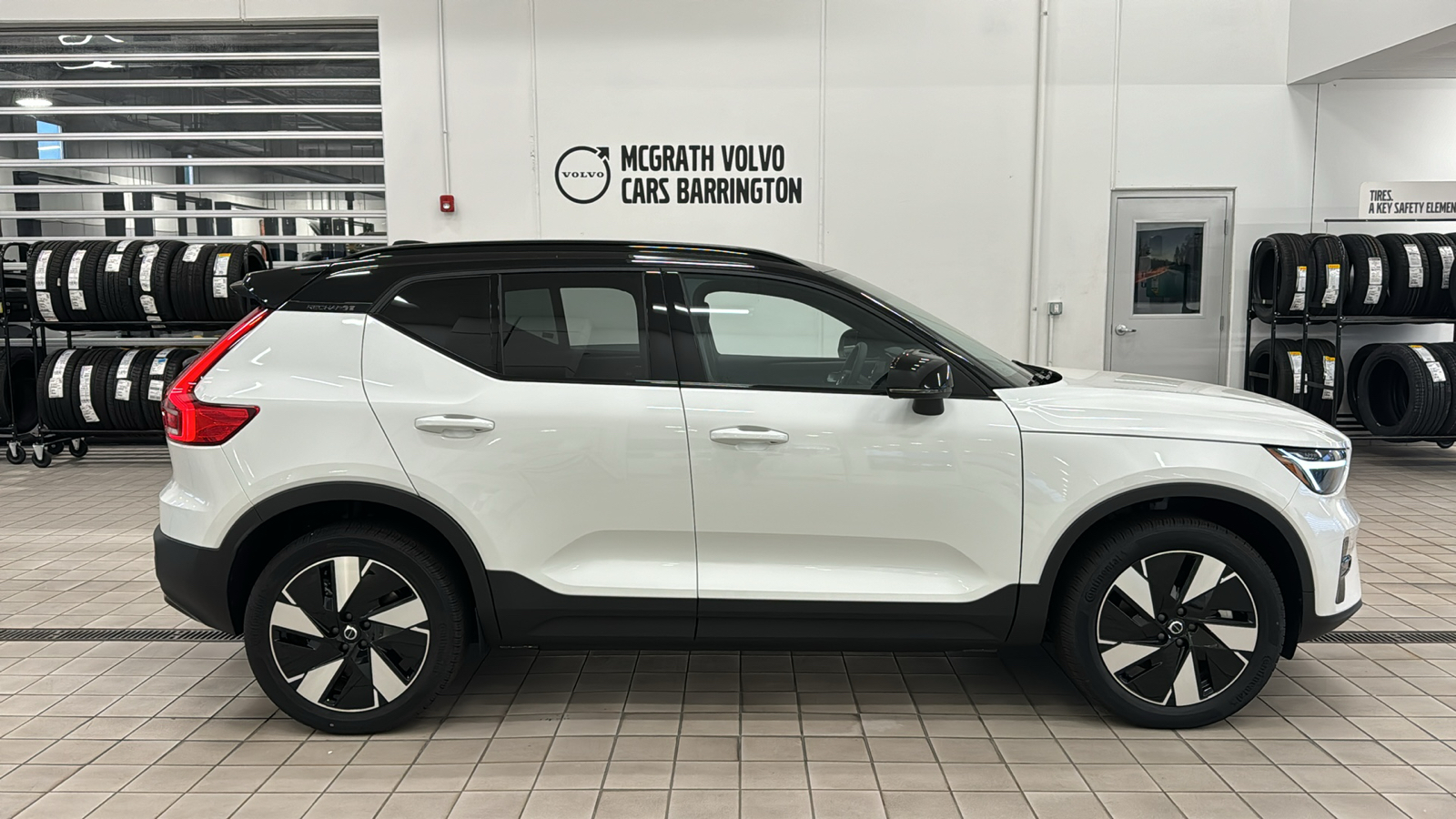 2024 Volvo XC40 Recharge Pure Electric Core 4