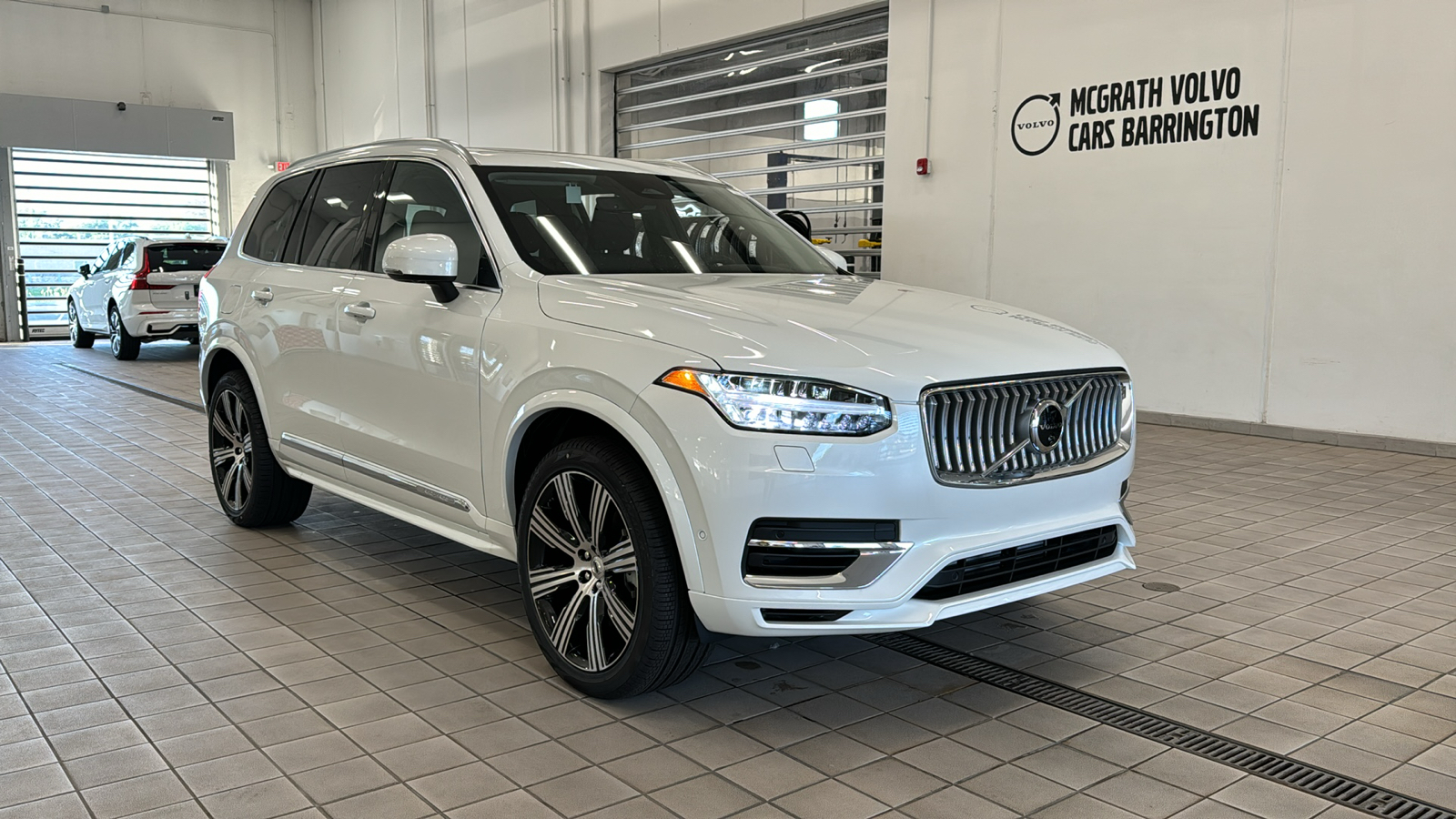 2024 Volvo XC90 Recharge Plug-In Hybrid Plus Bright Theme 2