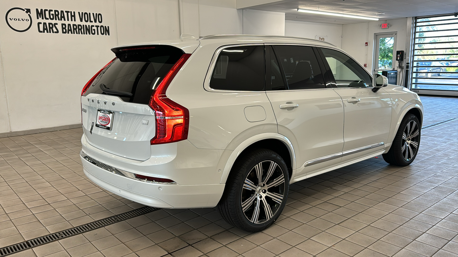 2024 Volvo XC90 Recharge Plug-In Hybrid Plus Bright Theme 5