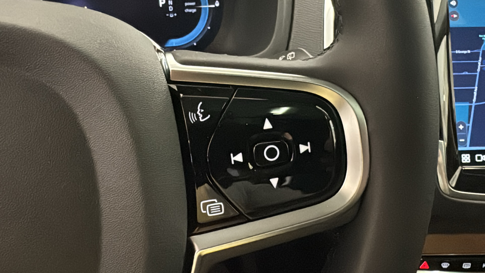 2024 Volvo XC90 Recharge Plug-In Hybrid Plus Bright Theme 14