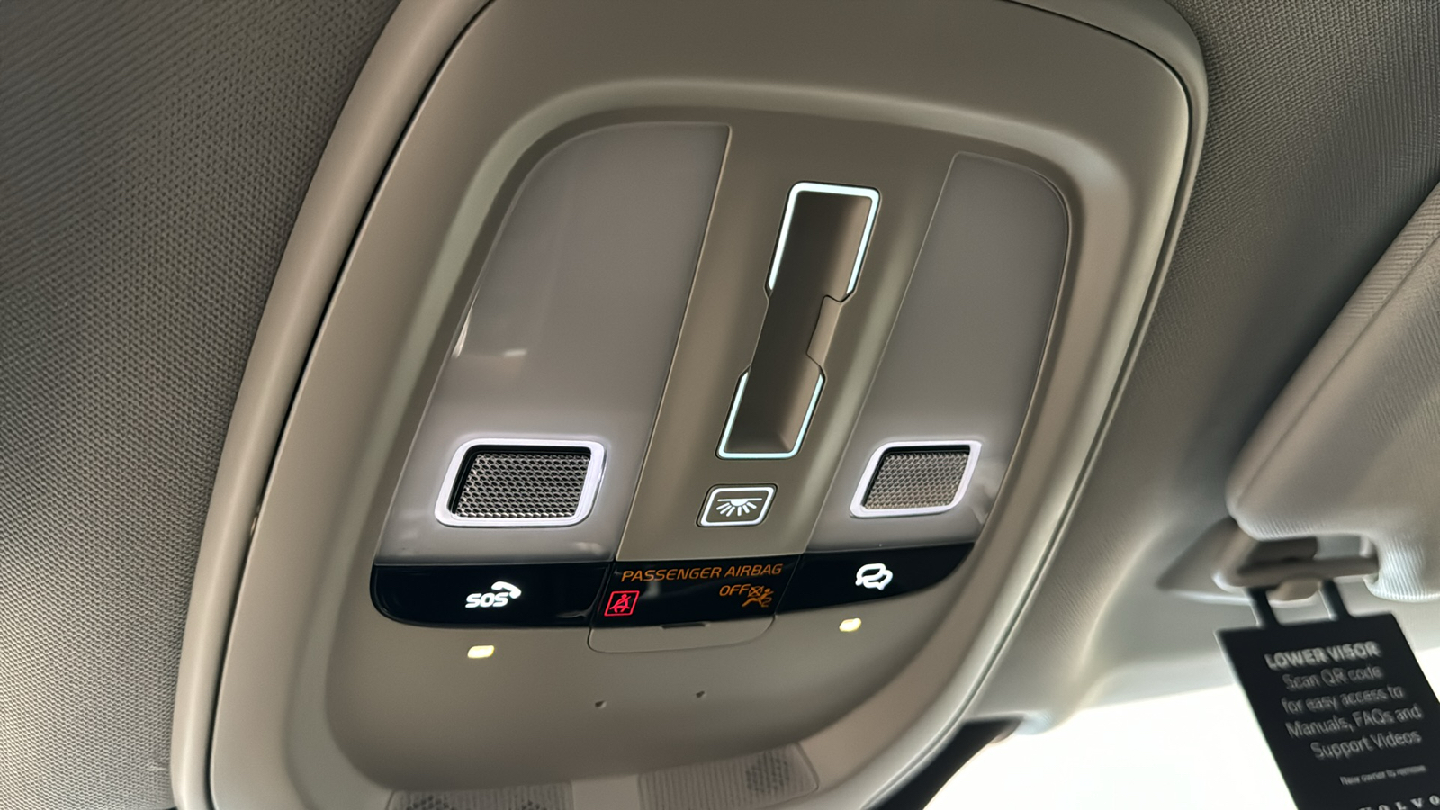 2024 Volvo XC90 Recharge Plug-In Hybrid Plus Bright Theme 20