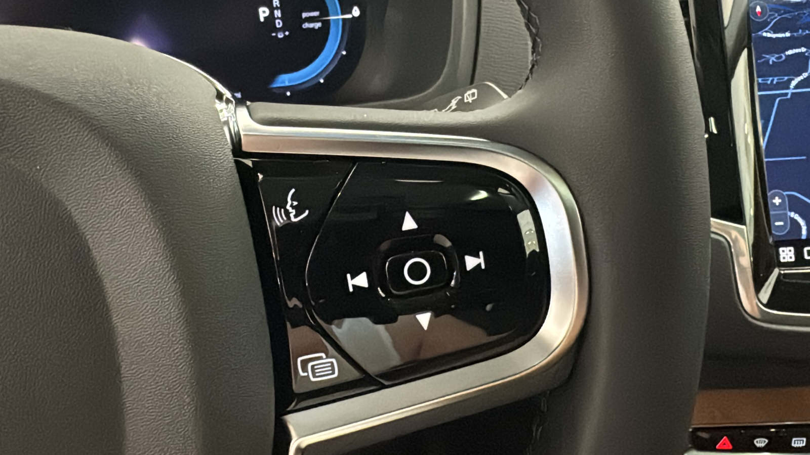 2024 Volvo XC90 Recharge Plug-In Hybrid Plus Bright Theme 14