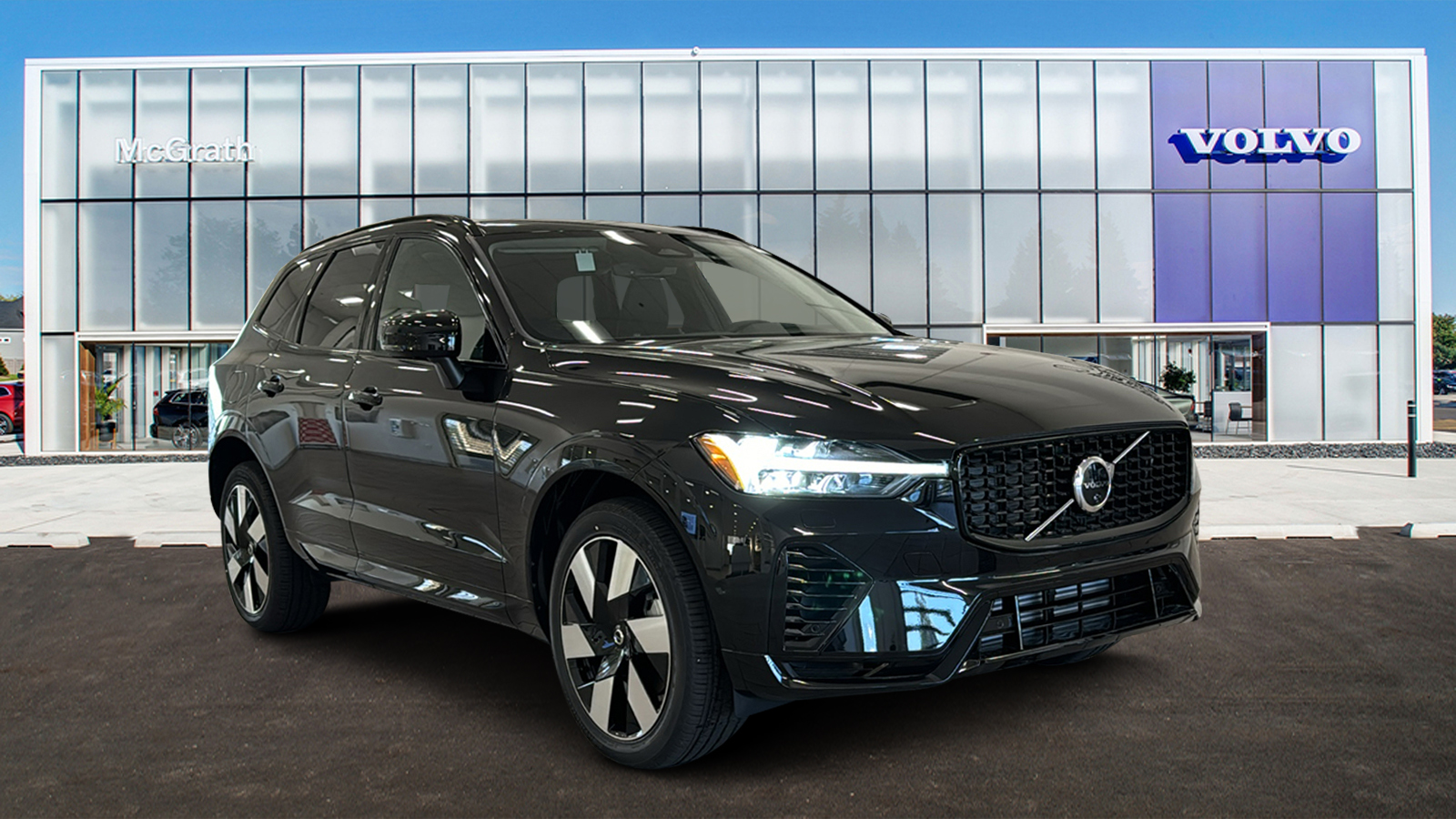 2025 Volvo XC60 Plug-In Hybrid Ultra 1