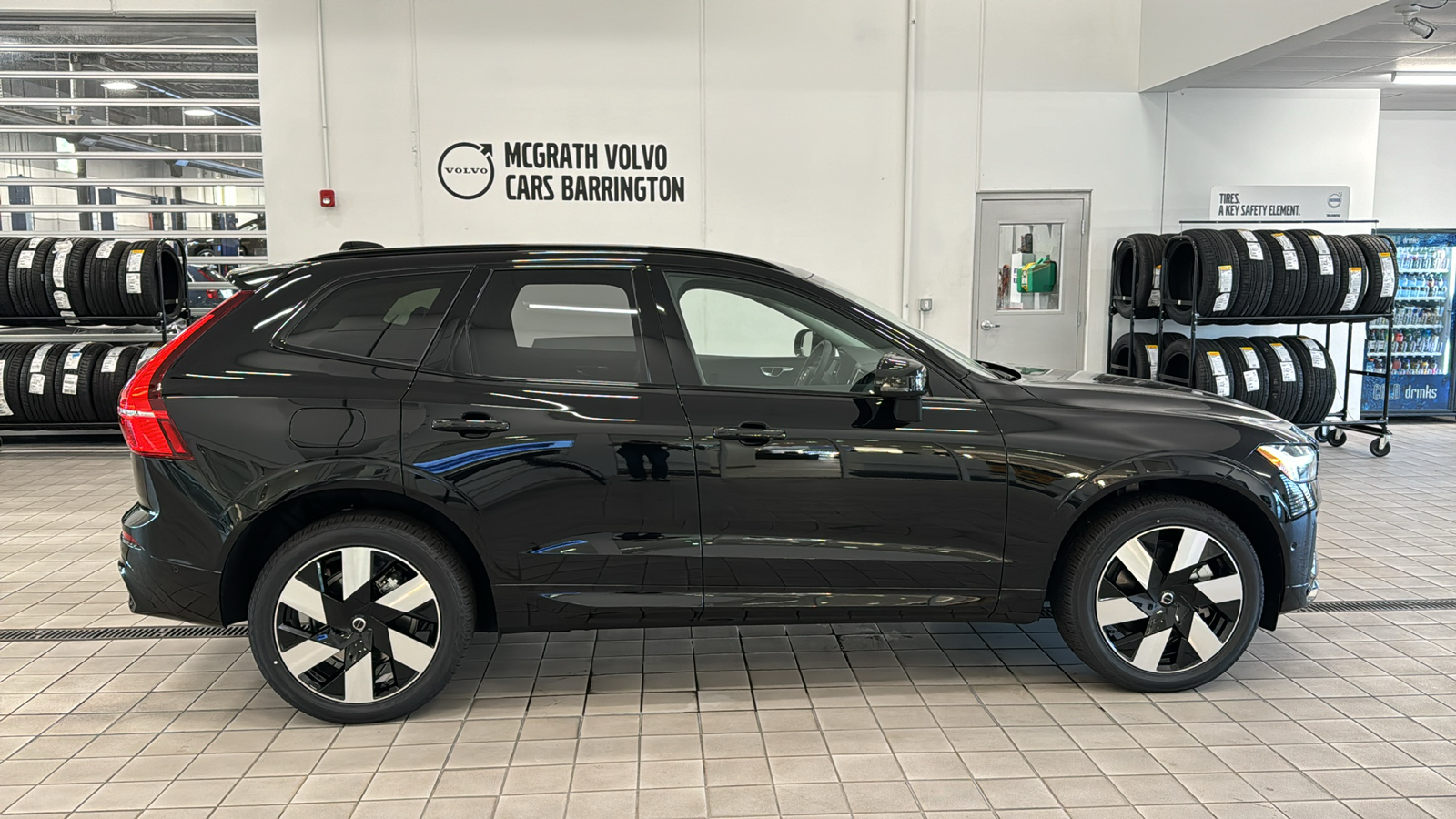 2025 Volvo XC60 Plug-In Hybrid Ultra 4