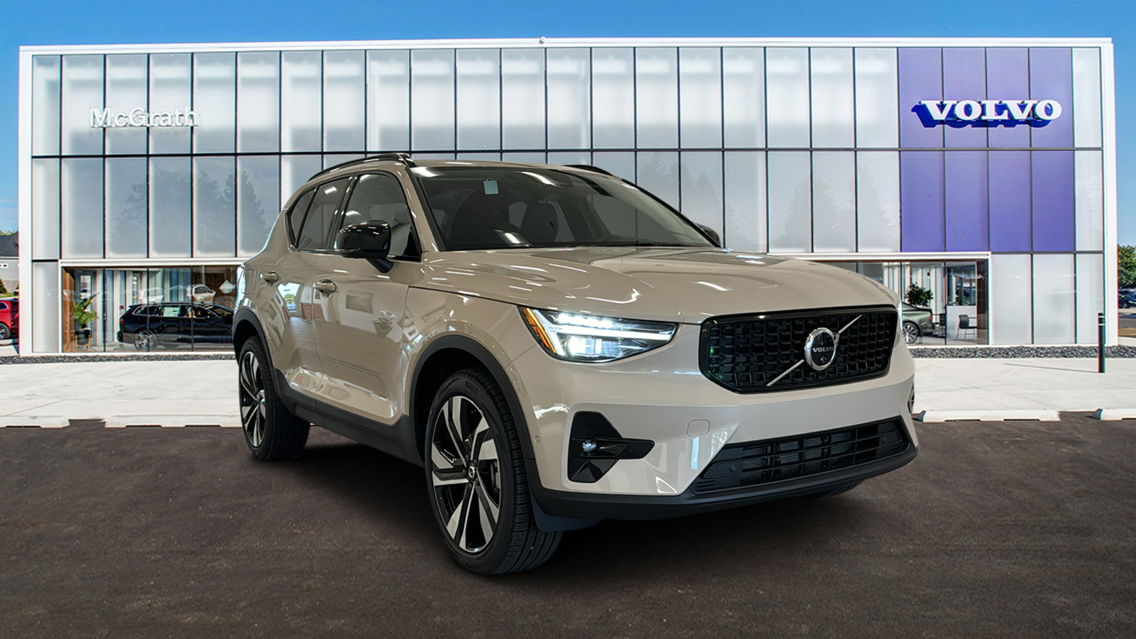 2025 Volvo XC40 Plus Dark Theme 1