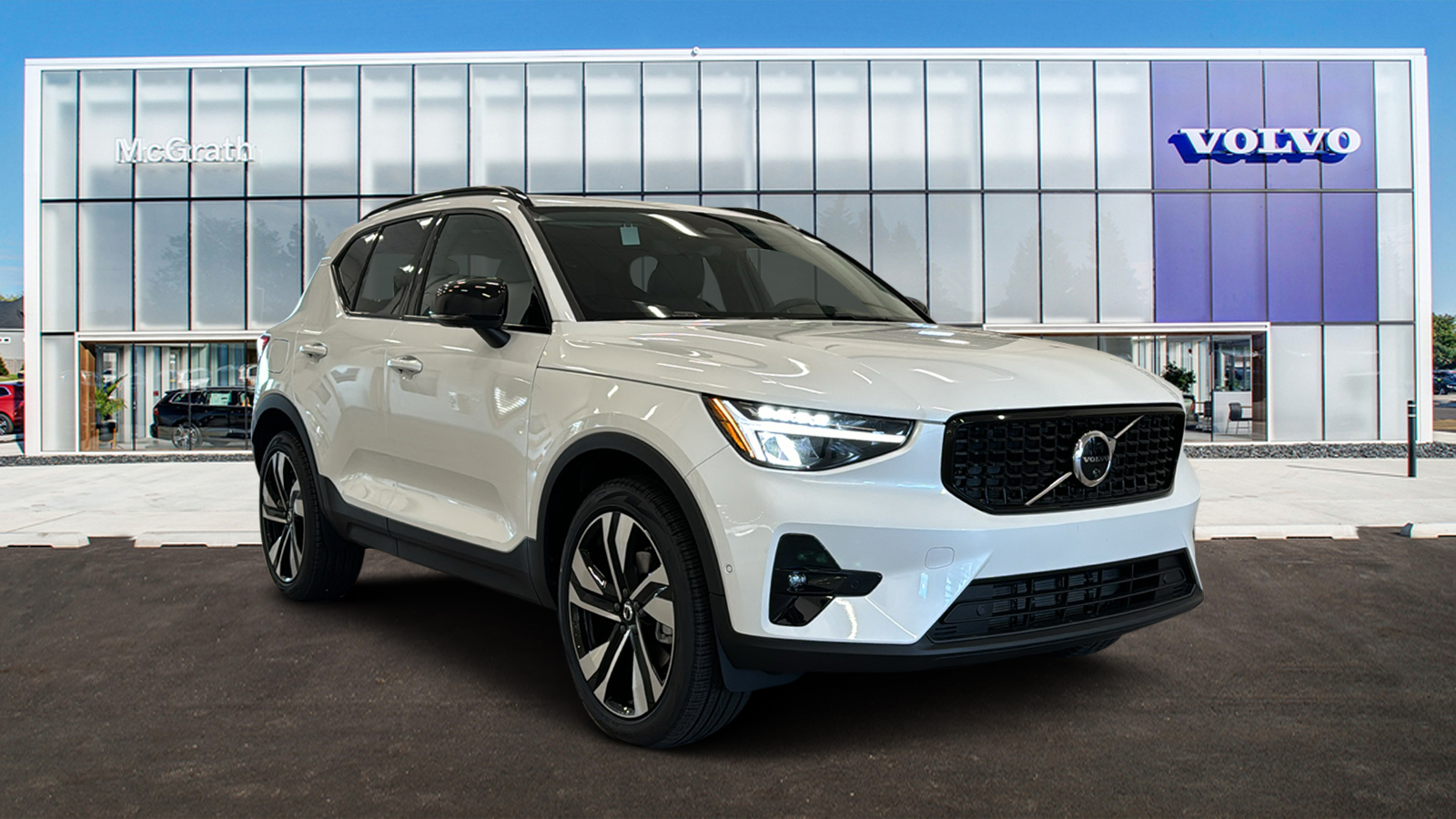 2025 Volvo XC40 Plus Dark Theme 1