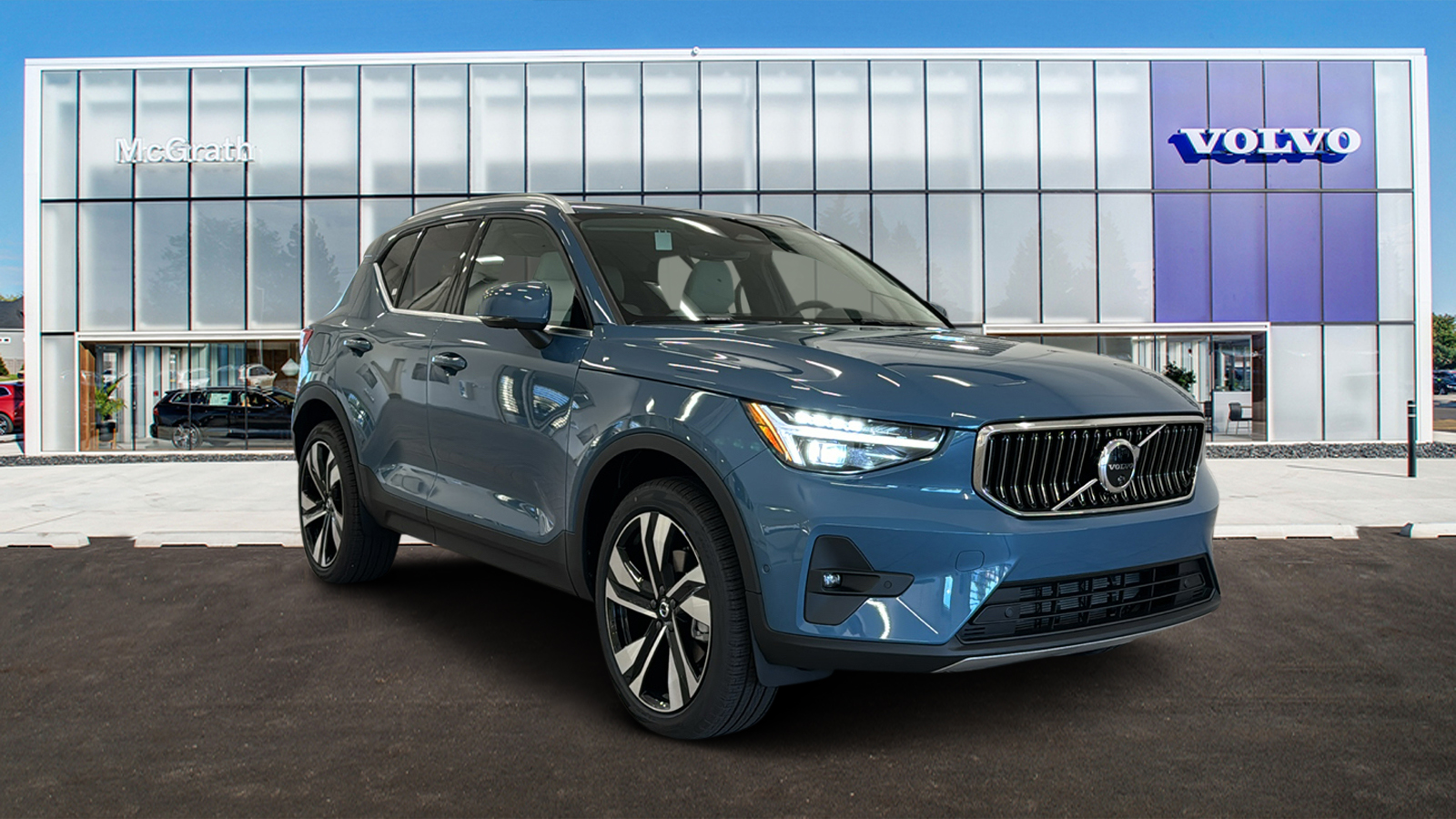 2025 Volvo XC40 Plus Bright Theme 1