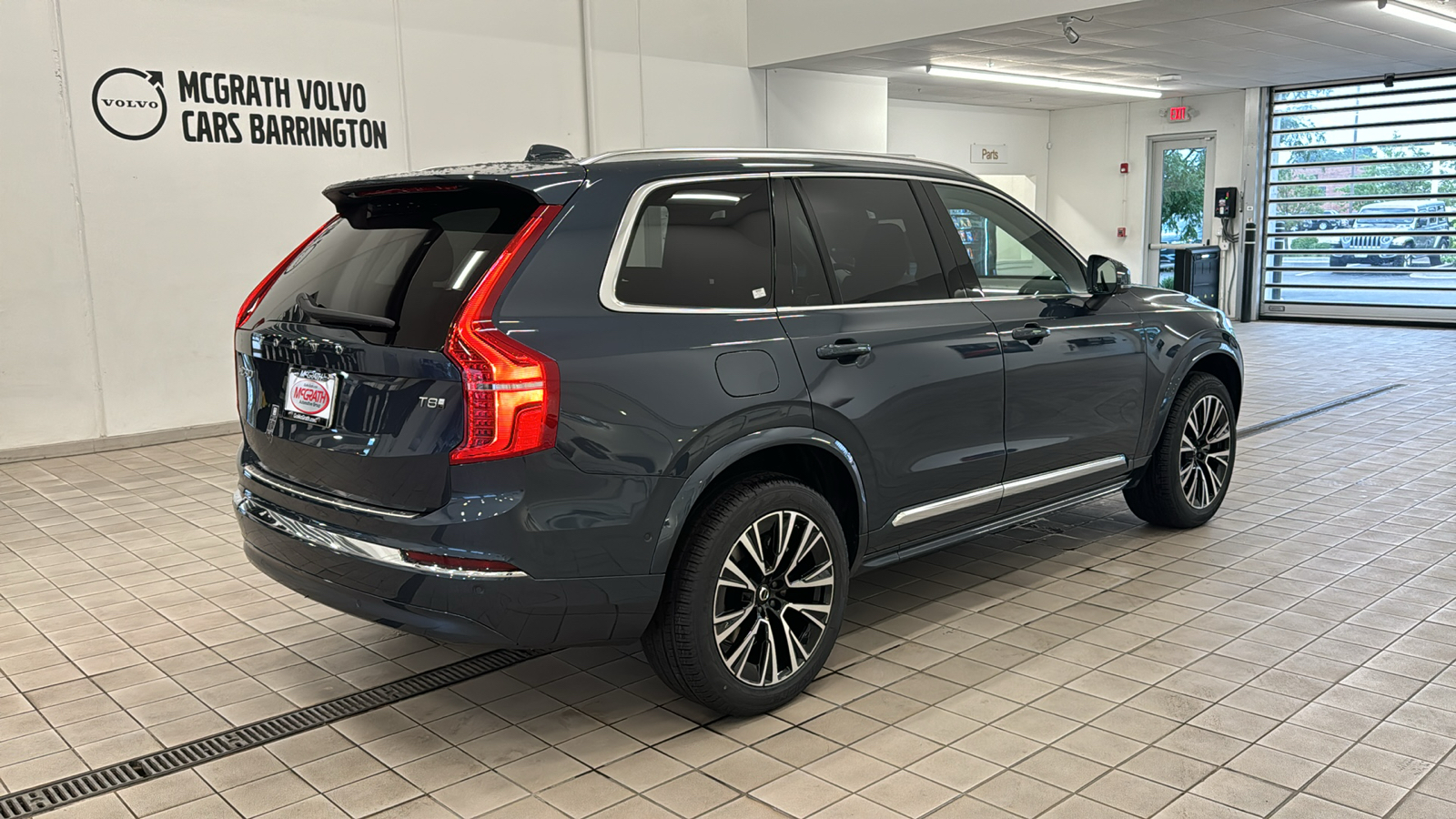 2025 Volvo XC90 Plug-In Hybrid Plus 4