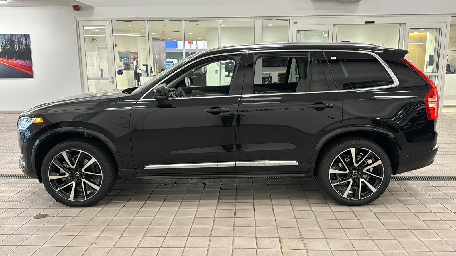 2025 Volvo XC90 Plus 7