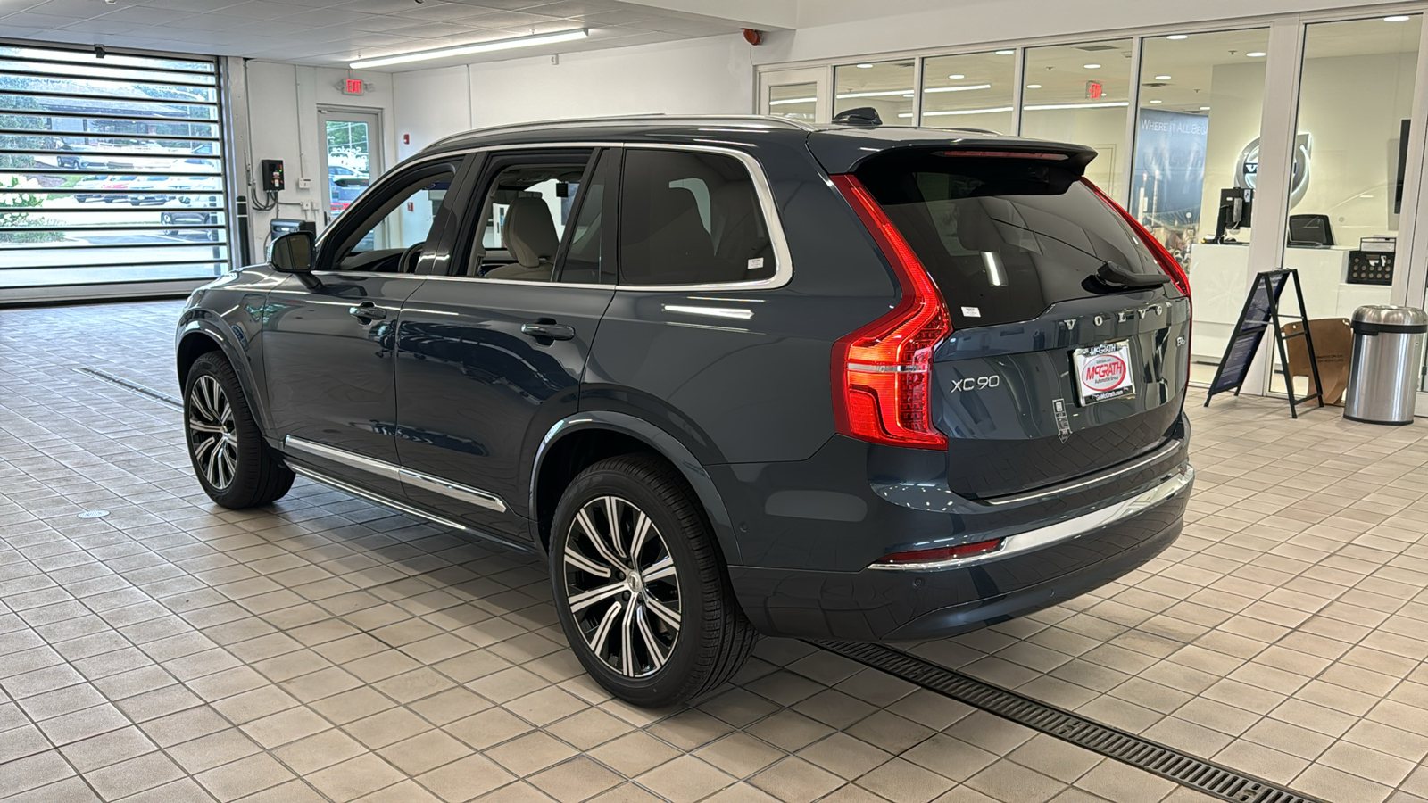 2025 Volvo XC90 Plus 6