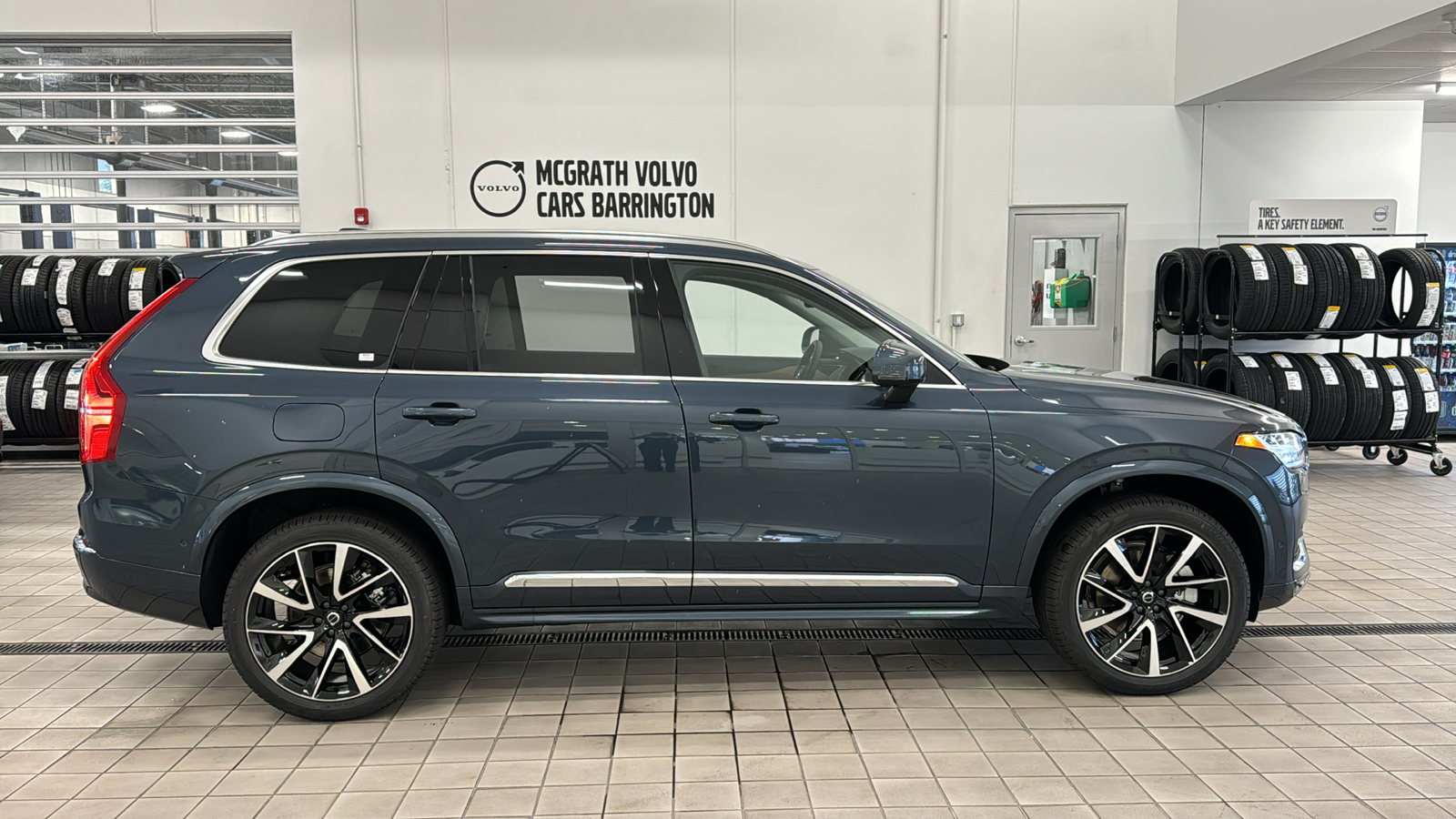 2025 Volvo XC90 Plus 3