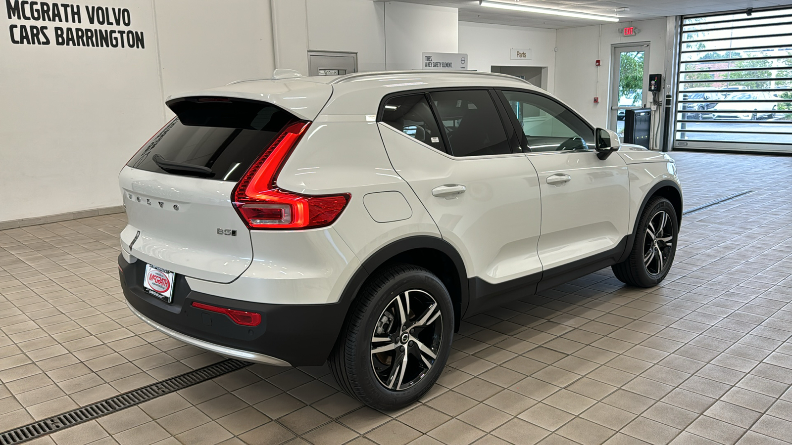 2025 Volvo XC40 Core Bright Theme 4