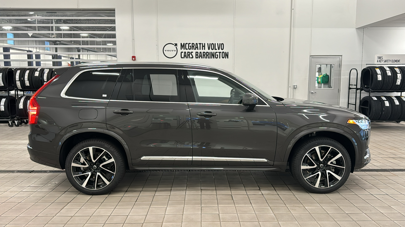 2025 Volvo XC90 Plus 3