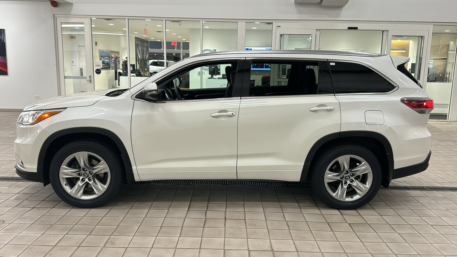 2016 Toyota Highlander Hybrid Limited 7