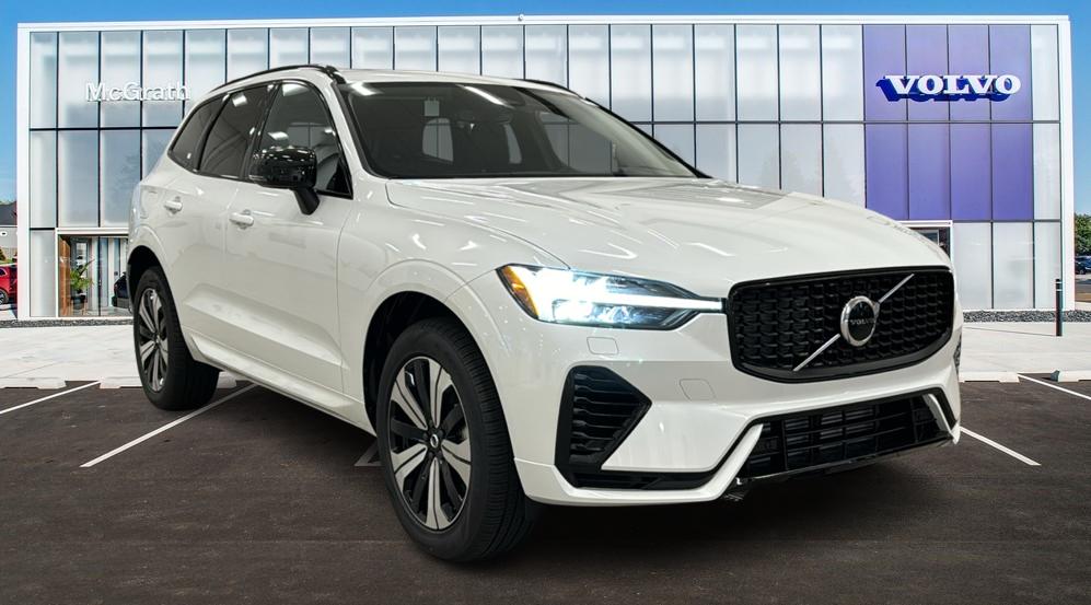 2025 Volvo XC60 Plug-In Hybrid Core 1