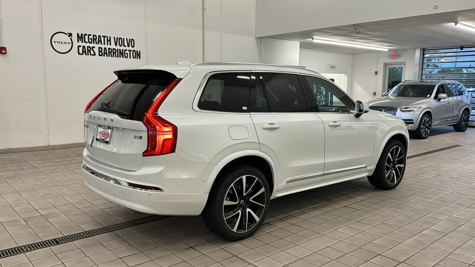 2025 Volvo XC90 Plus 4