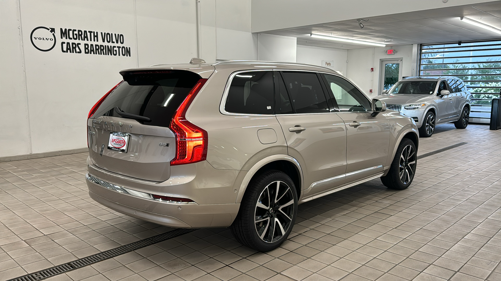 2025 Volvo XC90 Plus 4