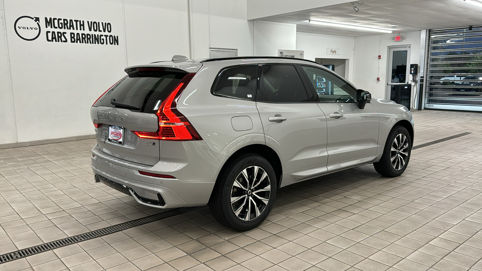 2025 Volvo XC60 Core 4