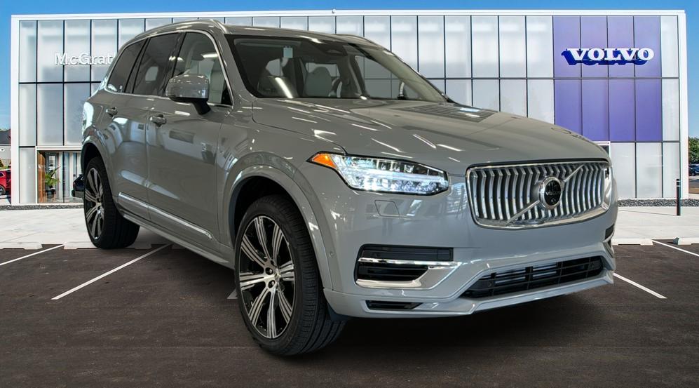 2025 Volvo XC90 Plug-In Hybrid Ultra 1