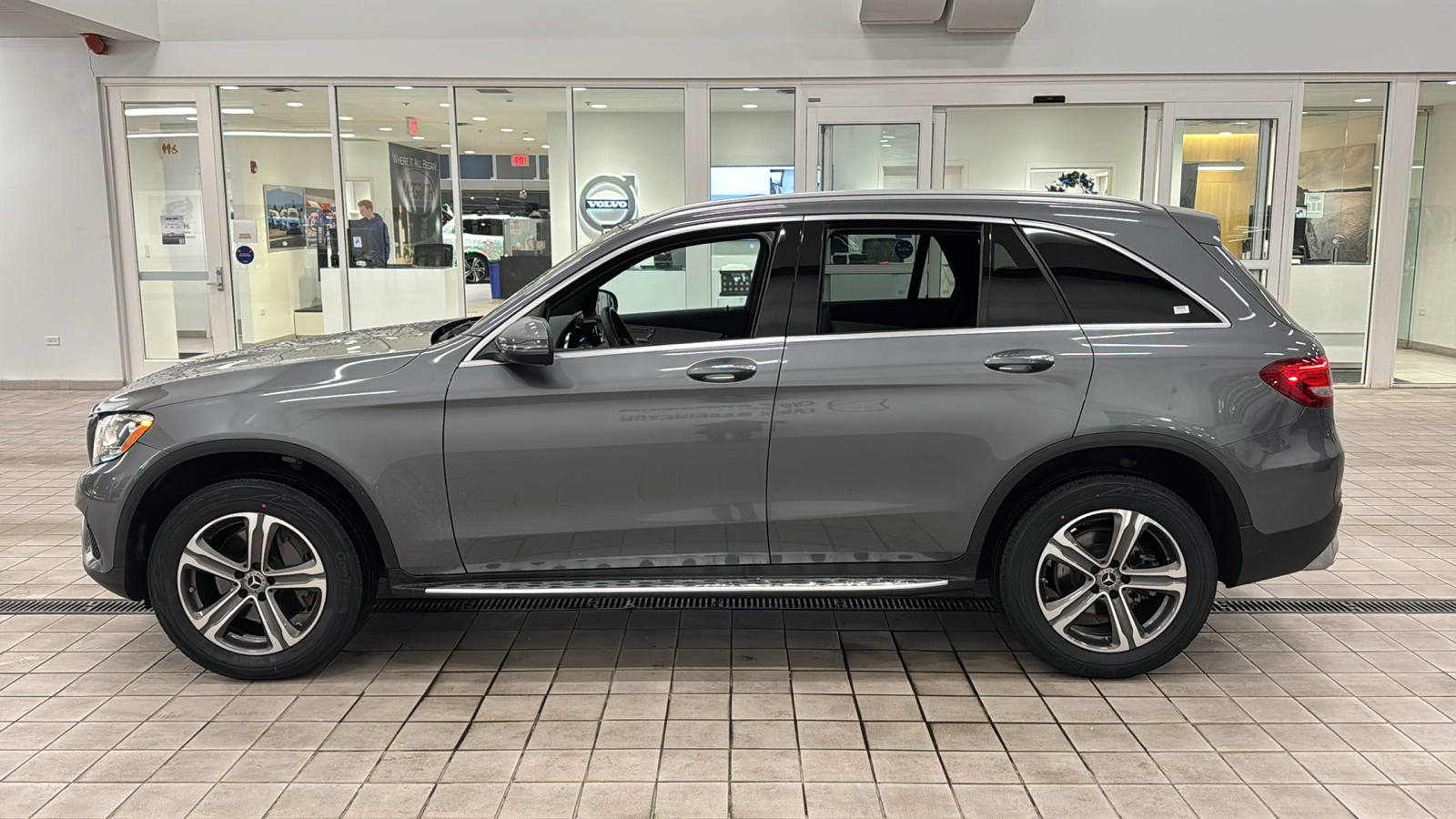 2019 Mercedes-Benz GLC GLC 300 7