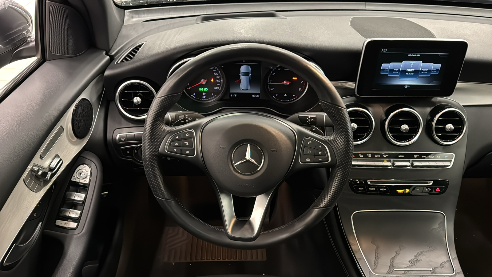 2019 Mercedes-Benz GLC GLC 300 11