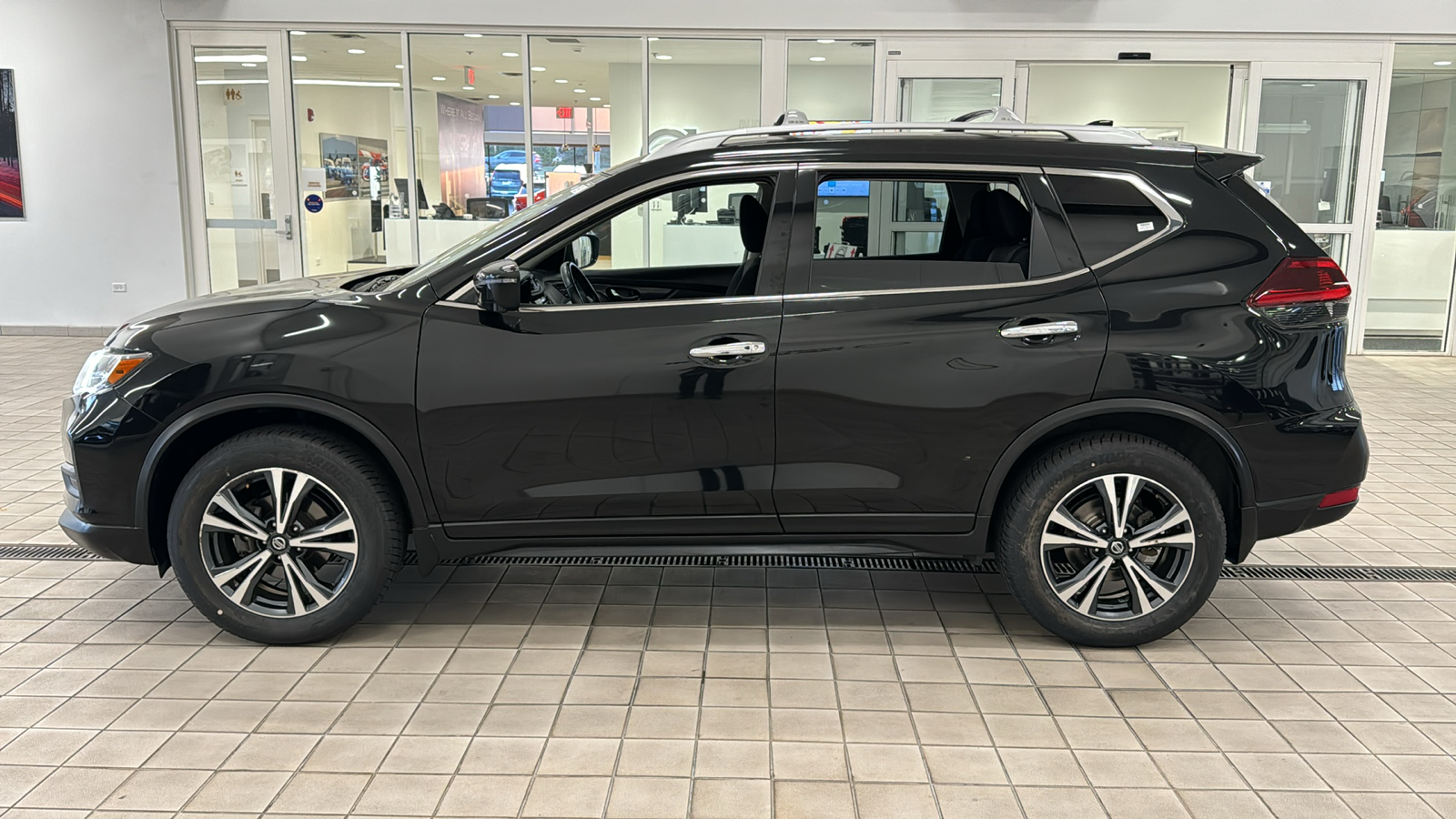 2020 Nissan Rogue SV 7