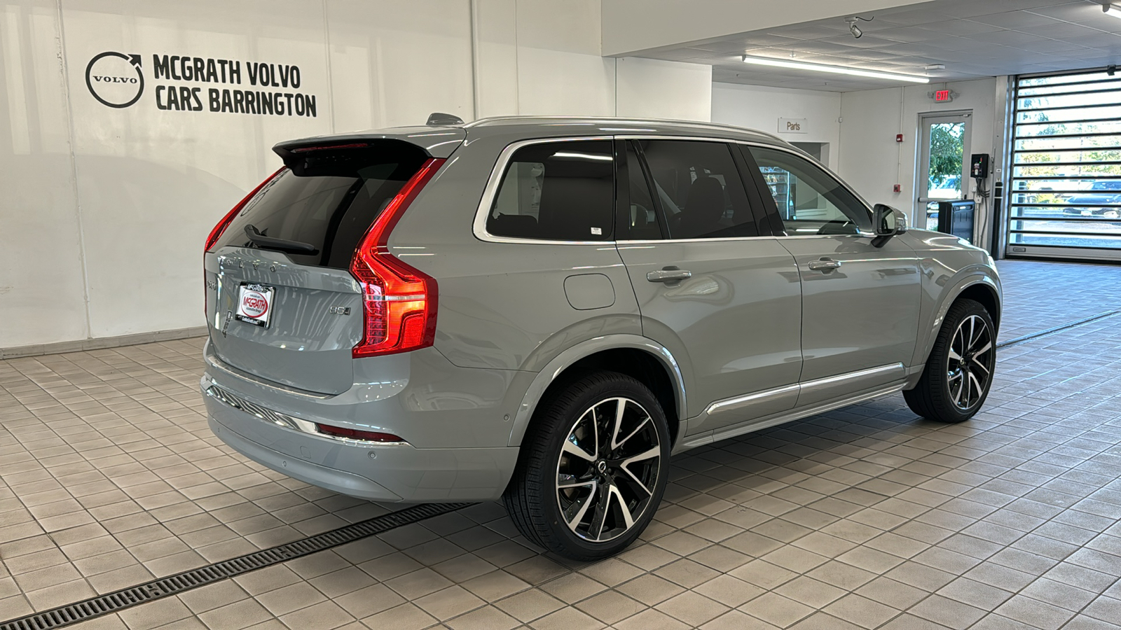 2025 Volvo XC90 Plus 4