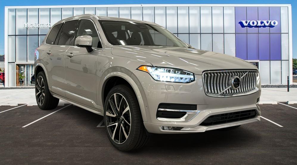 2025 Volvo XC90 Plus 1