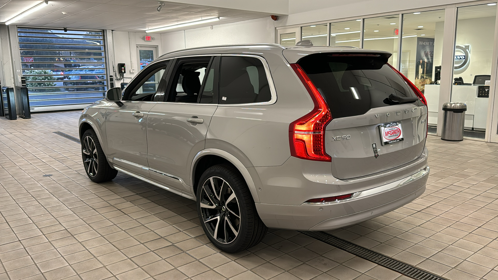 2025 Volvo XC90 Plus 6