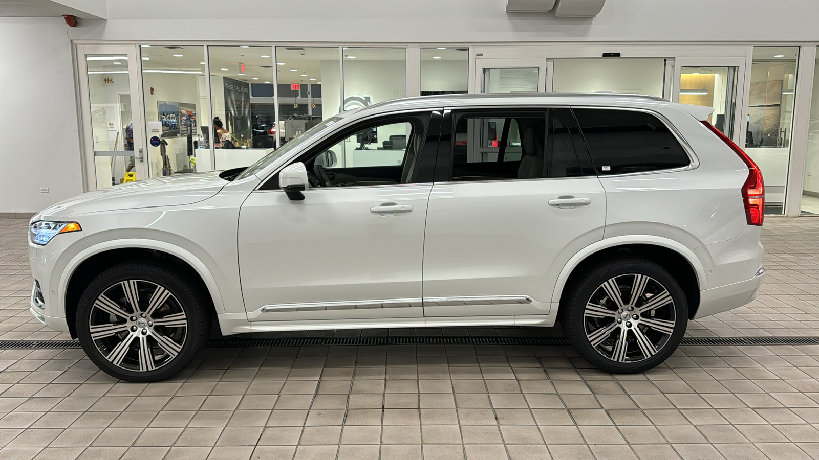 2025 Volvo XC90 Ultra 7