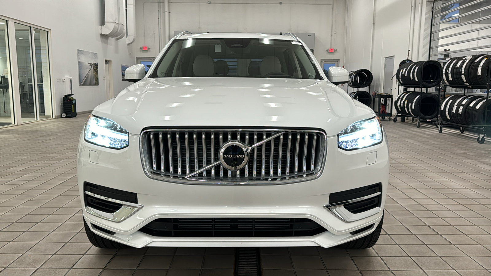 2025 Volvo XC90 Plug-In Hybrid Ultra 9