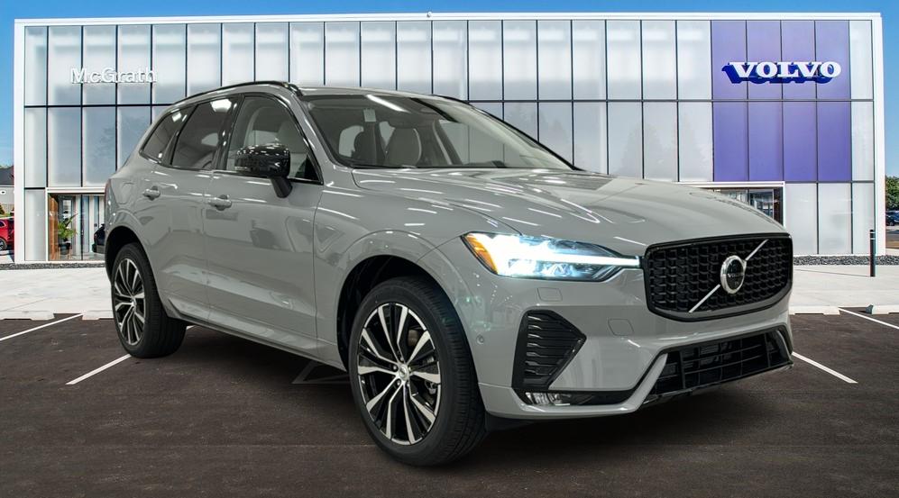 2025 Volvo XC60 Plus 1