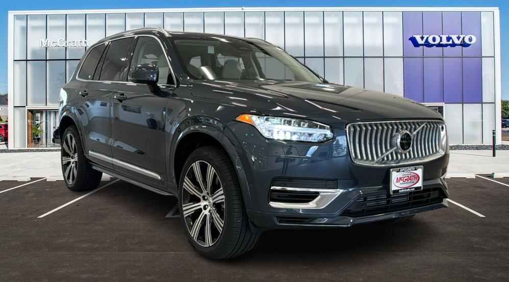 2025 Volvo XC90 Plug-In Hybrid Plus 1