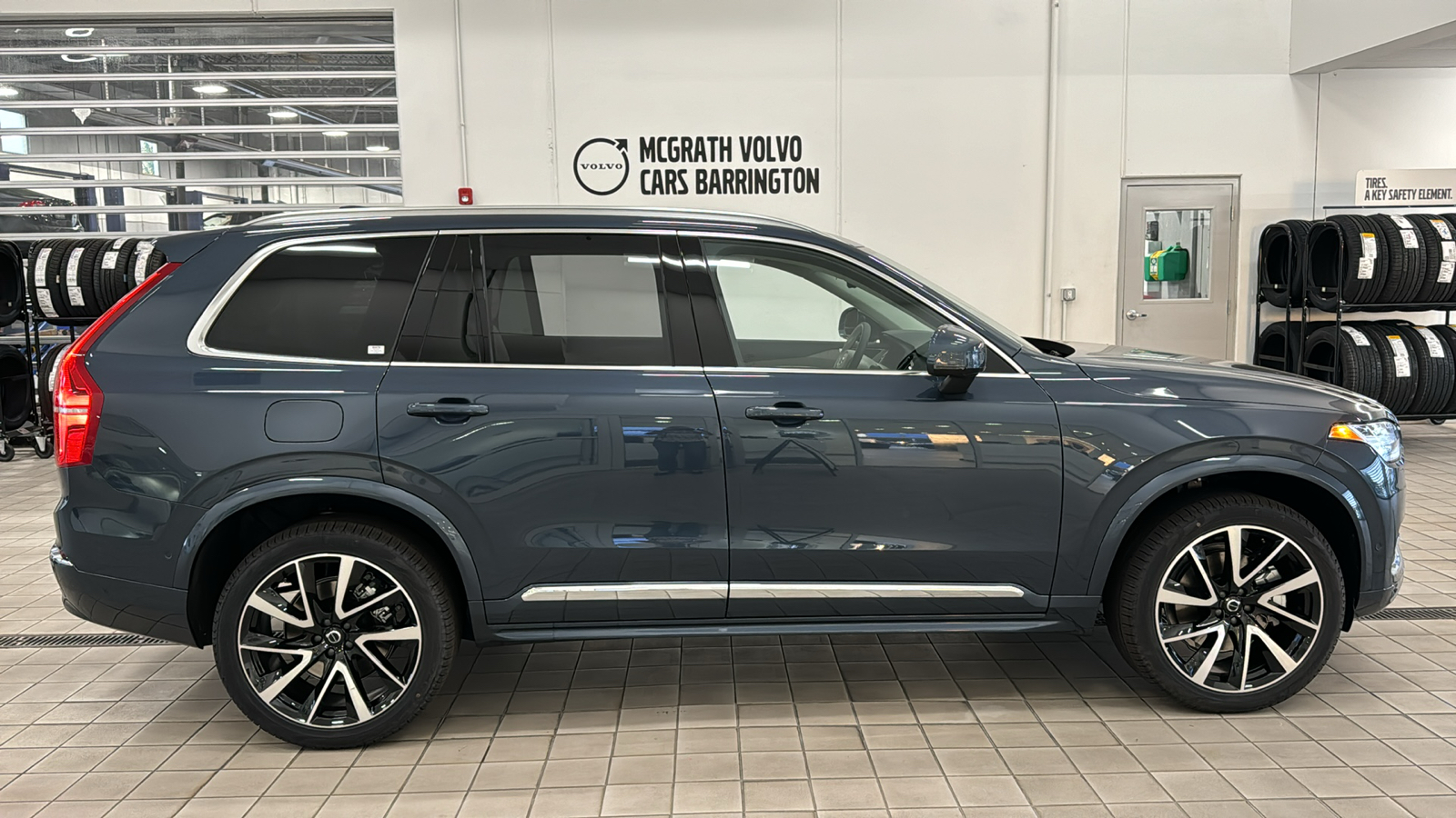 2025 Volvo XC90 Plus 3