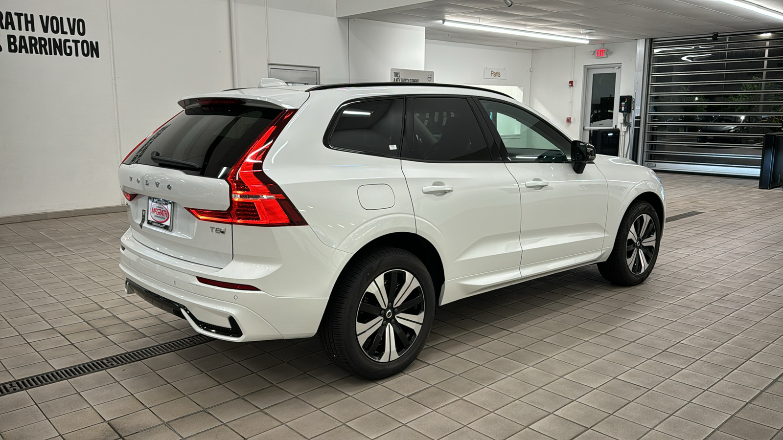 2025 Volvo XC60 Plug-In Hybrid Core 4