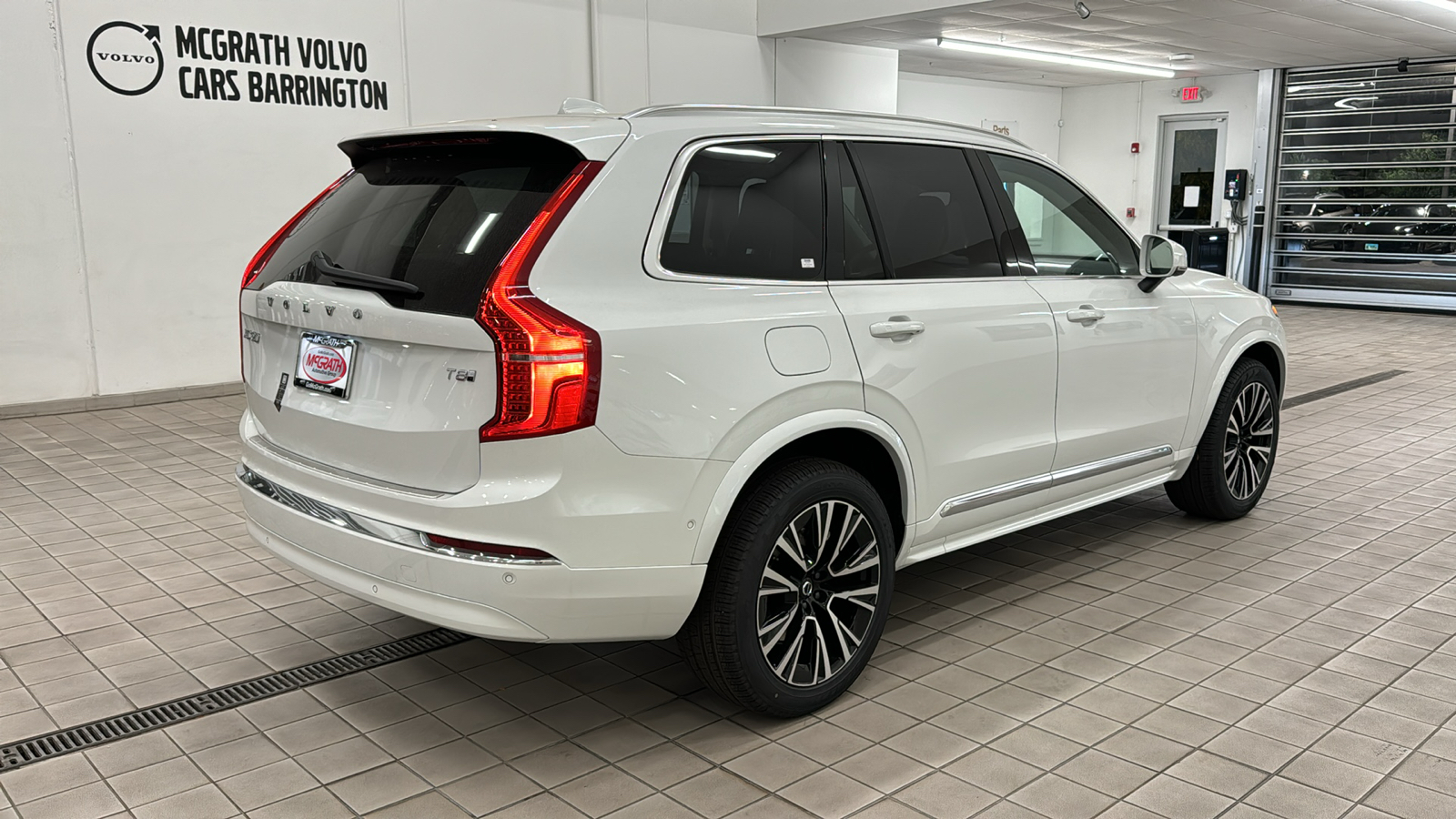 2025 Volvo XC90 Plug-In Hybrid Plus 4