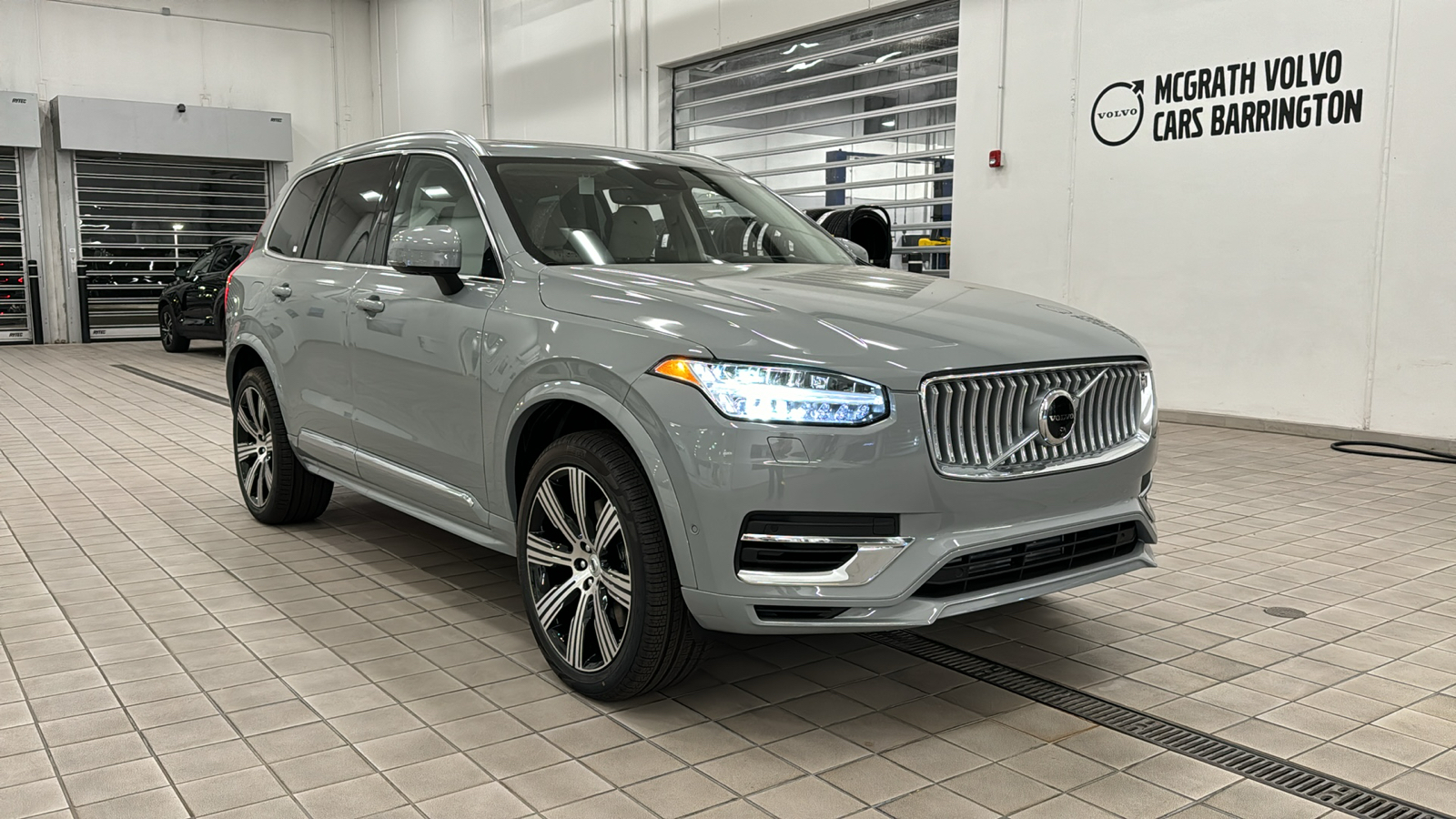 2025 Volvo XC90 Plug-In Hybrid Ultra 2