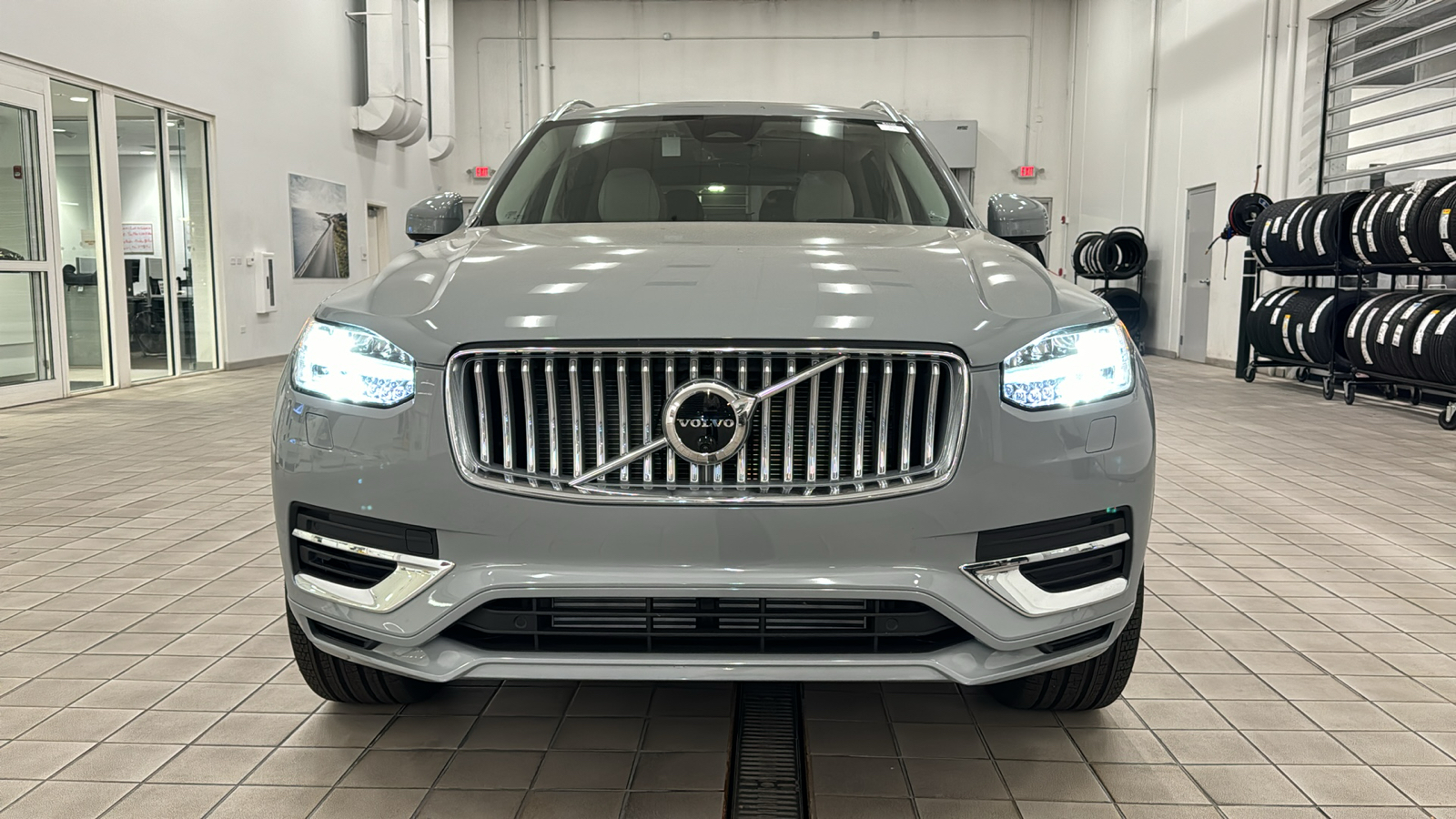 2025 Volvo XC90 Plug-In Hybrid Ultra 9