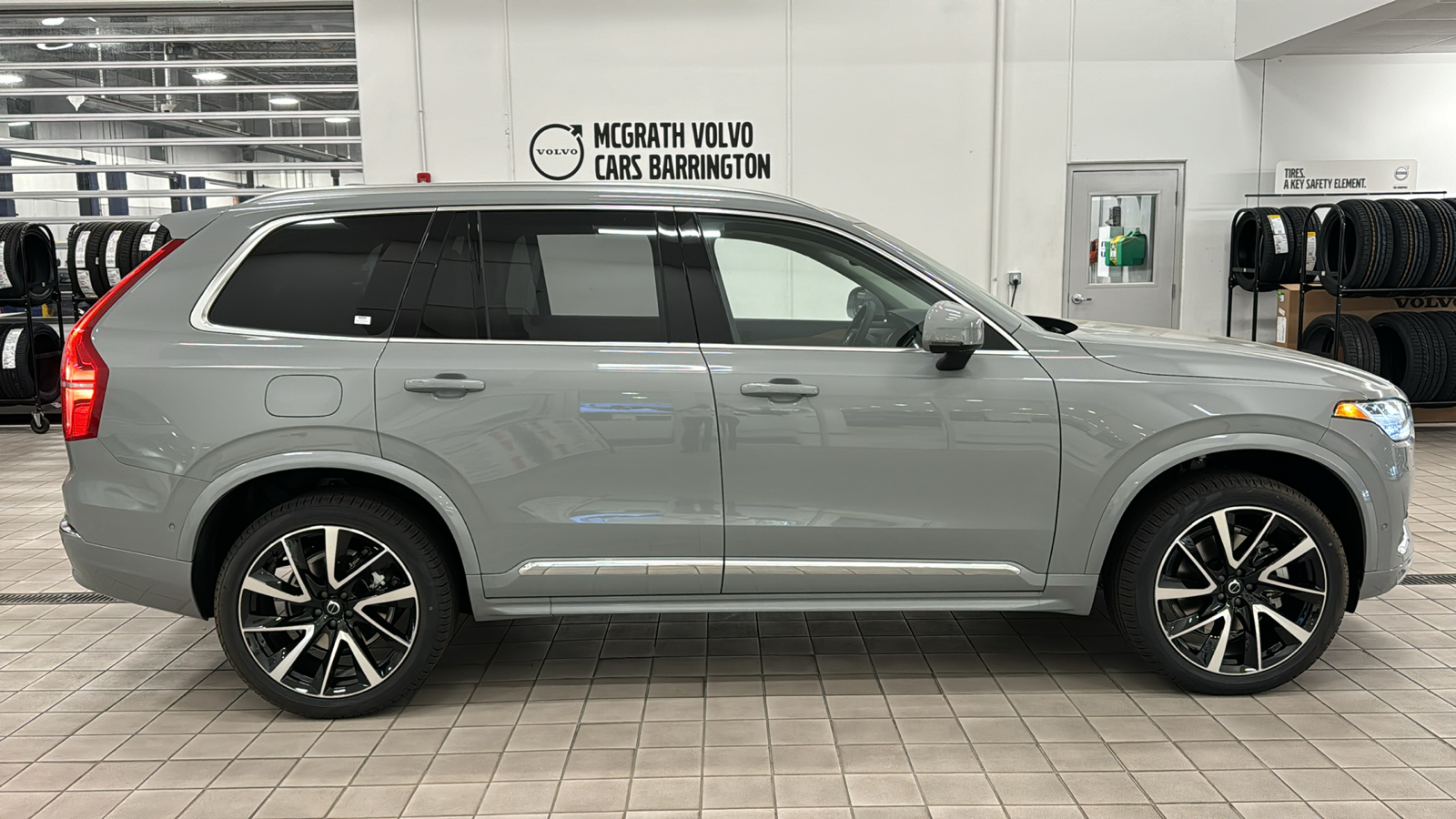 2025 Volvo XC90 Plus 3