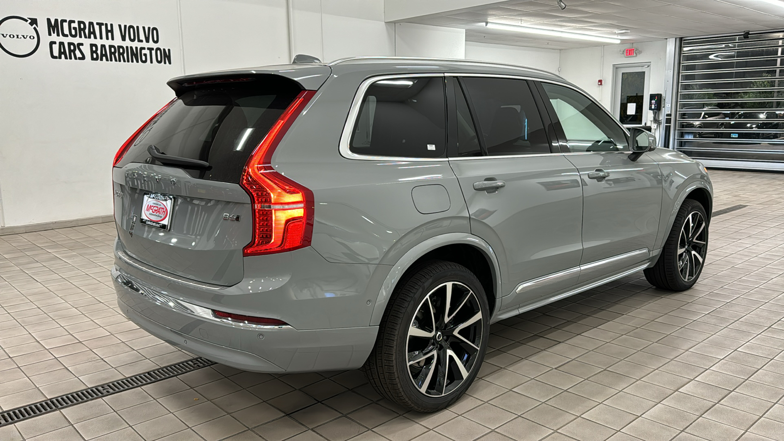 2025 Volvo XC90 Plus 4