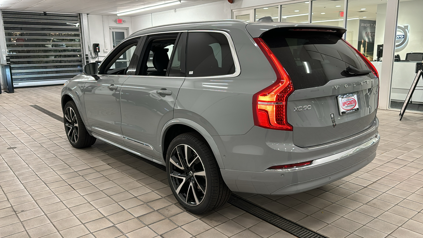 2025 Volvo XC90 Plus 6