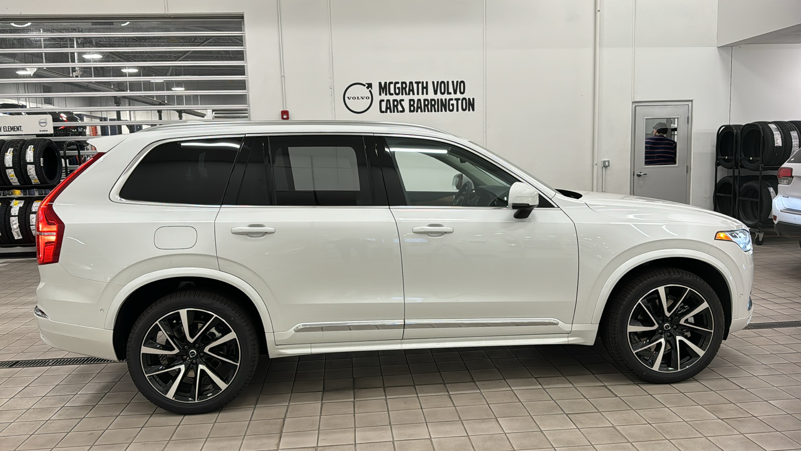 2025 Volvo XC90 Plus 3