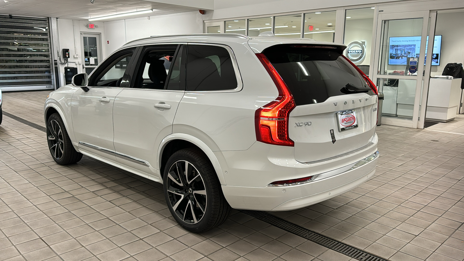 2025 Volvo XC90 Plus 6