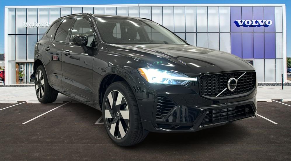 2025 Volvo XC60 Plug-In Hybrid Plus 1