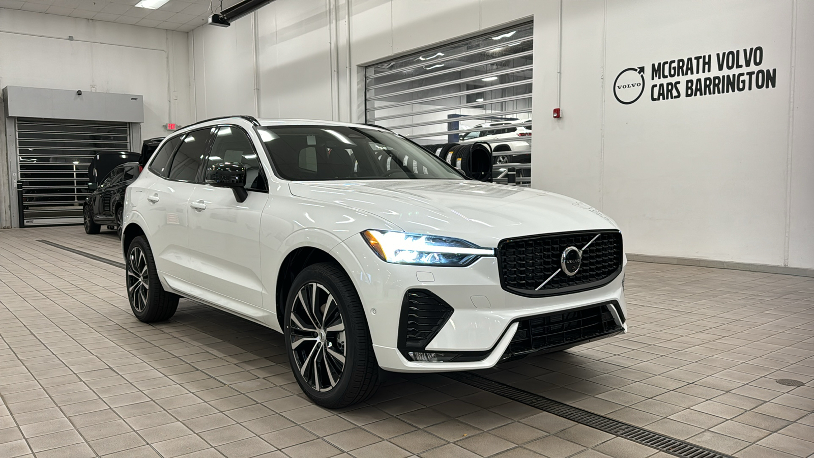 2025 Volvo XC60 Plus 2