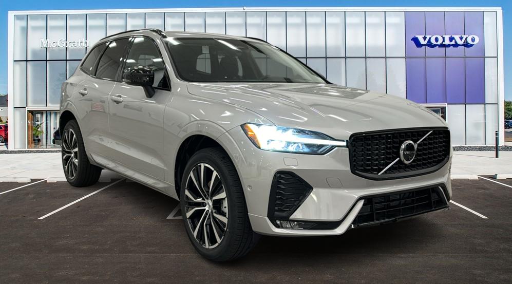 2025 Volvo XC60 Plus 1